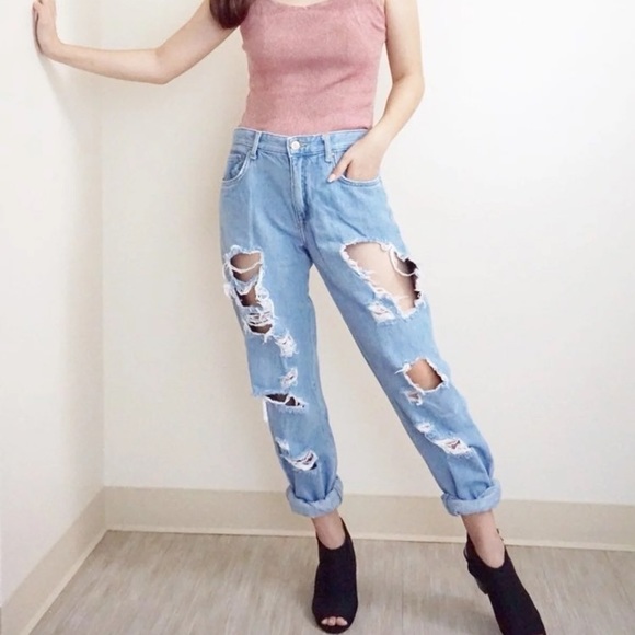 Forever 21 Denim - FOREVER21 distressed jeans size 26